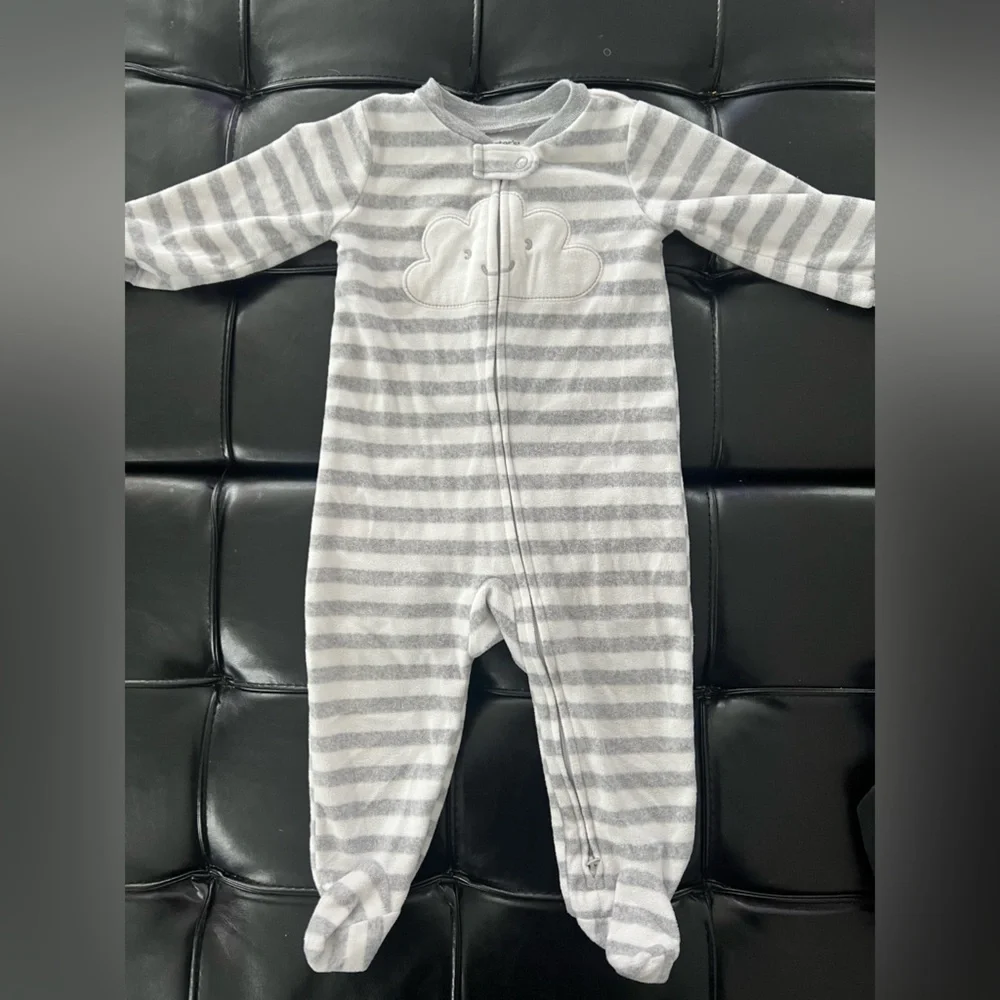 6 Baby Onesies in Red, Blue, and Gray; all 9 months